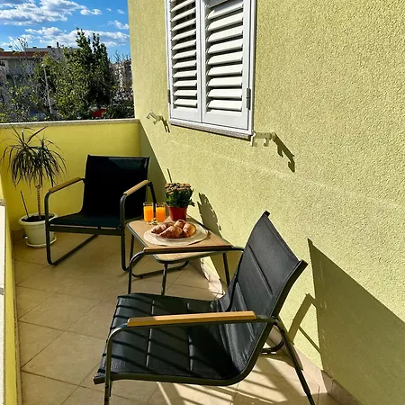 Ar * Makarska